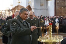 Молебен в честь 200-летия со дня образования внутренних войск МВД России в Спасо-Преображенском Кафедральном соборе