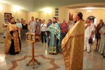 Освящение иконы Божией Матери "Одигитрия", написанной на средства Ассоциации такси г.Хабаровска. Спас-Преображенский собор - Храм преп. Серафима Саровского. 31 июля 2011г.