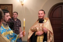 Освящение иконы Божией Матери "Одигитрия", написанной на средства Ассоциации такси г.Хабаровска. Спас-Преображенский собор - Храм преп. Серафима Саровского. 31 июля 2011г.
