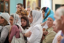 Божественная Литургия в Градо-Хабаровском соборе Успения Божией Матери. 28 августа 2011г.