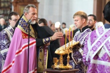 Крестовоздвиженье. Всенощное бдение в Спасо-Преображенском соборе г.Хабаровска. 26 сентября 2011г.