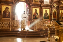 В Крещенский сочельник митрополит Артемий совершил Литургию и Великое освящение воды в кафедральном соборе 18 января 2024 года