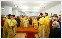 Богослужение в храме св. равноапостольного Николая Японского в Москве (24 февраля 2008 года)